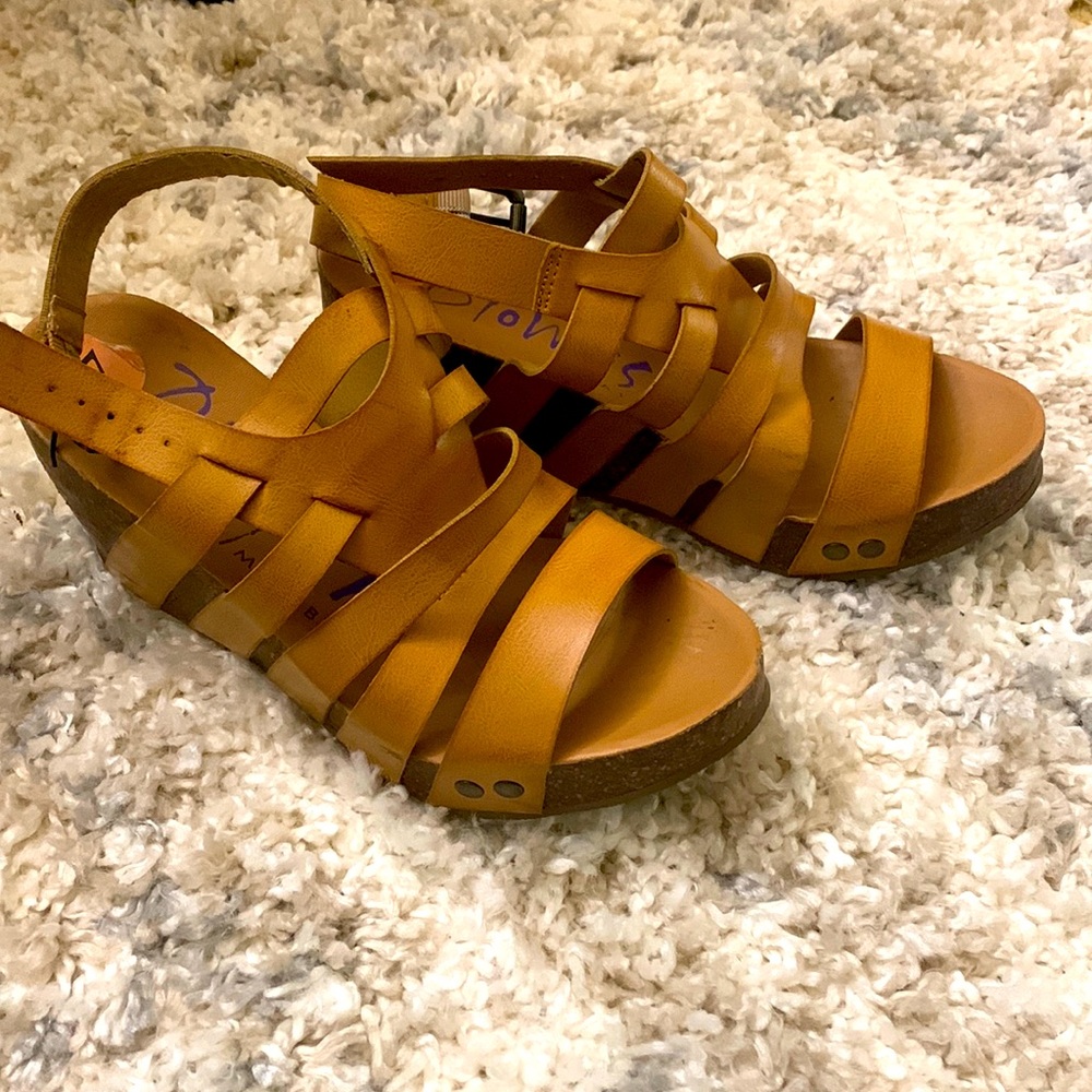 Blowfish Platform Sandals